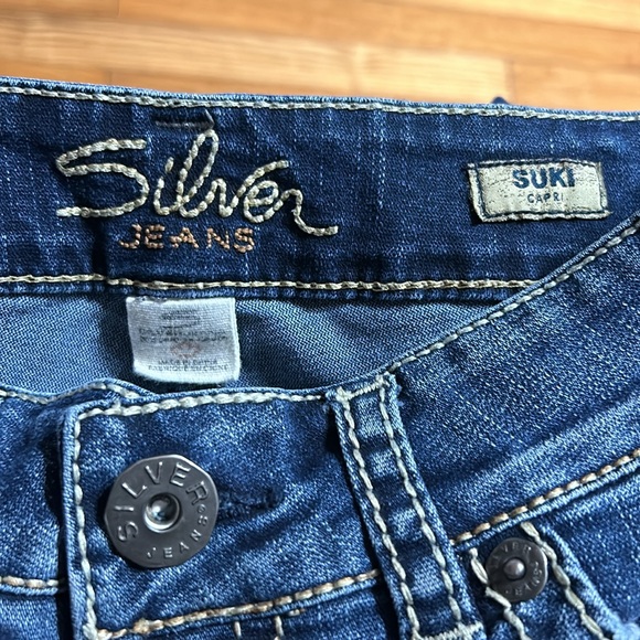 Silver Jeans Suki Capri‎ size 27 blue denim pants low rise - Picture 5 of 7